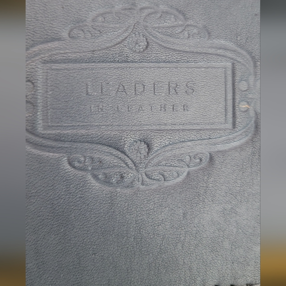 Leaders In Leather Tooled Crossbody Bag - Picture 2 of 13